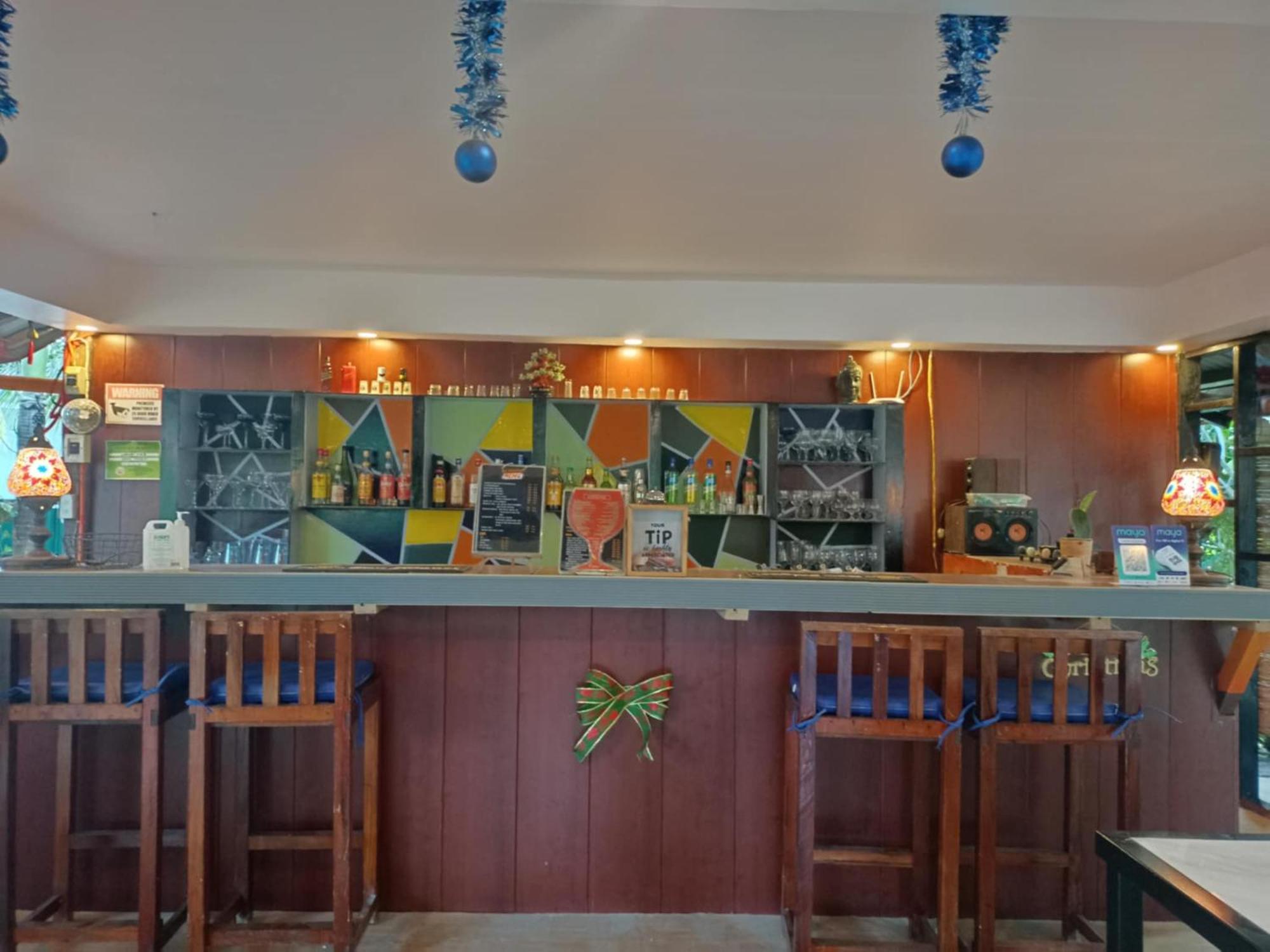 Adrianas Place Panglao Hostel Luaran gambar